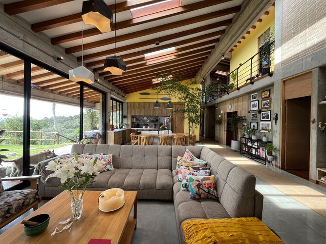 Casa de 4 alcobas en venta en Escobero, Envigado, 350 m² · foto 2 de 20