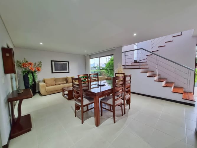Casa de 3 alcobas en venta en La Morada, Jamundí, 215 m² · foto 2 de 24