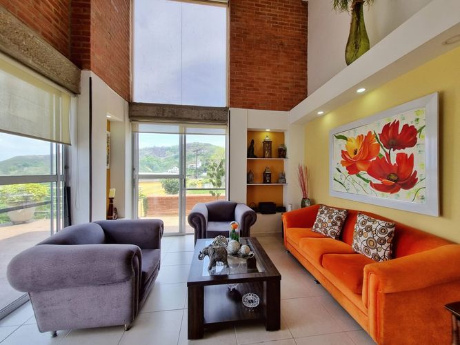 Casa de 4 alcobas en venta en Sector La Luisa Bella Suiza, Cali, 240 m² · foto 4 de 21