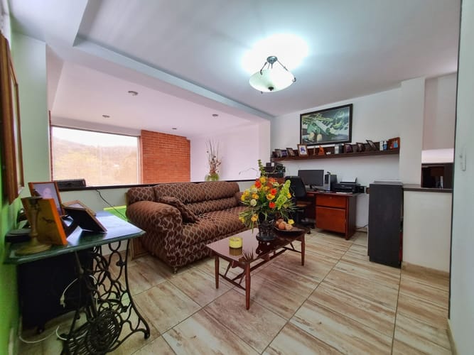 Casa de 4 alcobas en venta en Sector La Luisa Bella Suiza, Cali, 240 m² · foto 14 de 21