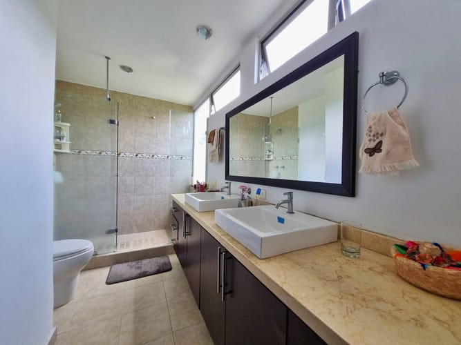 Casa de 4 alcobas en venta en Sector La Luisa Bella Suiza, Cali, 240 m² · foto 18 de 21