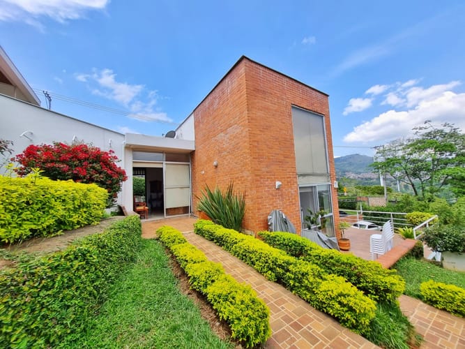 Casa de 4 alcobas en venta en Sector La Luisa Bella Suiza, Cali, 240 m² · foto 21 de 21