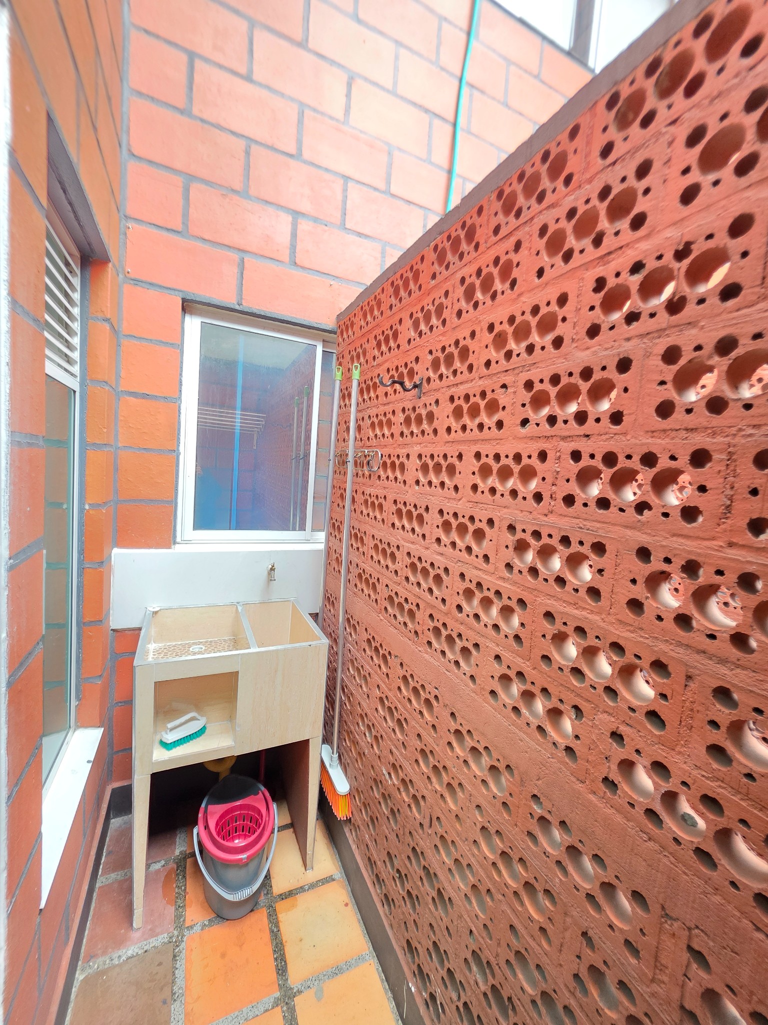 Apartaestudio en arriendo en Laureles, Medellín · foto 12 de 24