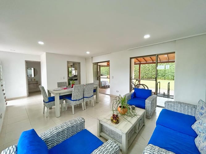 Casa de 3 alcobas en venta en La Morada, Jamundí, 263 m² · foto 3 de 24