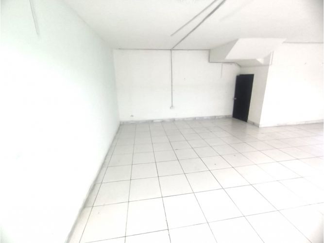 Local en arriendo en La Floresta, Medellín, 140 m² · foto 3 de 12