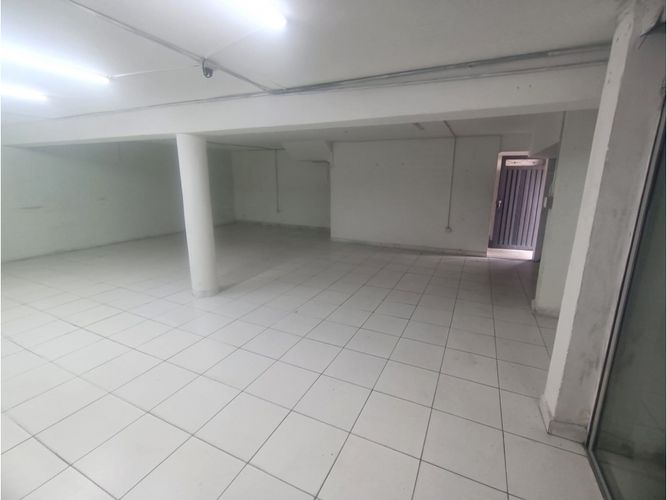 Local en arriendo en La Floresta, Medellín, 140 m² · foto 5 de 12