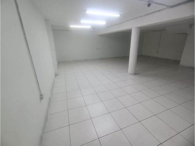 Local en arriendo en La Floresta, Medellín, 140 m² · foto 6 de 12