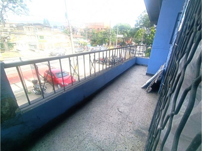Local en arriendo en La Floresta, Medellín, 140 m² · foto 9 de 12