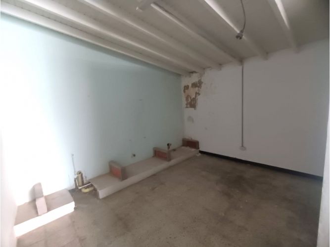 Local en arriendo en La Floresta, Medellín, 140 m² · foto 10 de 12