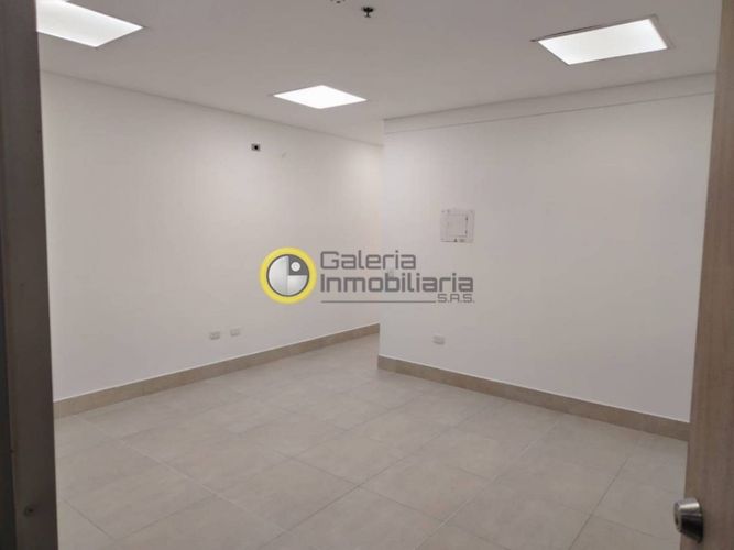 Oficina en arriendo en Casco Antiguo - Floridablanca, Floridablanca, 21 m² · foto 4 de 7