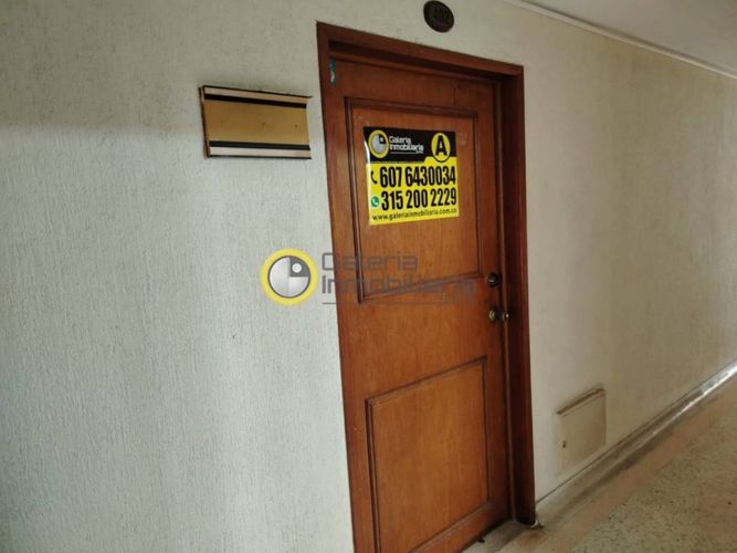Oficina en arriendo en Garcia Rovira, Bucaramanga, 20 m² · foto 2 de 11