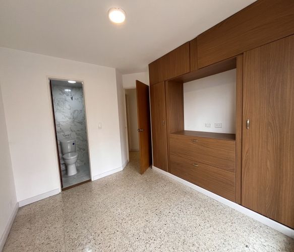 Apartamento de 3 alcobas en venta en U. Dep. A. Galindo Plaza Toros, Cali, 75 m² · foto 10 de 22