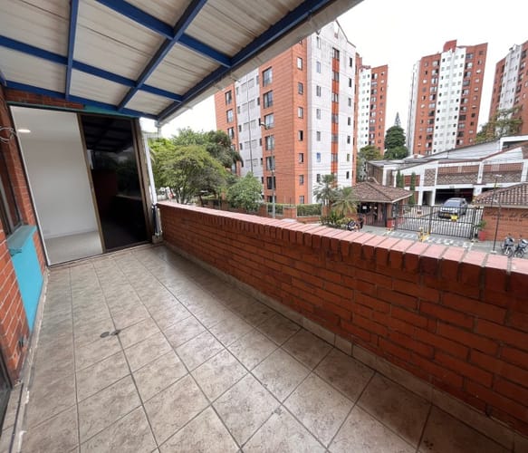 Apartamento de 3 alcobas en venta en U. Dep. A. Galindo Plaza Toros, Cali, 75 m² · foto 17 de 22