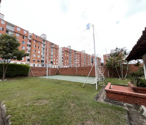 Apartamento de 3 alcobas en venta en U. Dep. A. Galindo Plaza Toros, Cali, 75 m² · foto 18 de 22