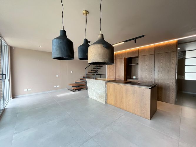 Casa de 3 alcobas en arriendo en Loma El Atravesado, Envigado, 223 m² · foto 5 de 20