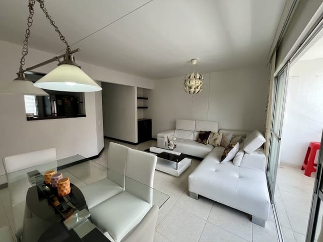 Apartamento de 3 alcobas en venta en Bochalema, Cali, 74 m² · foto 2 de 24