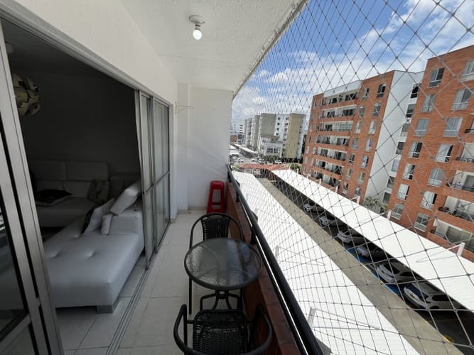 Apartamento de 3 alcobas en venta en Bochalema, Cali, 74 m² · foto 3 de 24