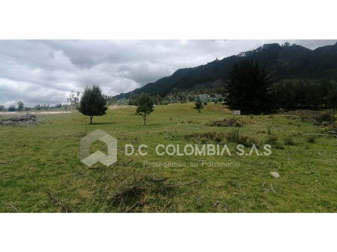 Lote en venta en Chuntame, Cajicá, 24963 m² · foto 2 de 13