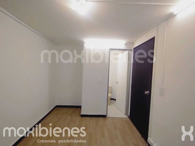 Apartamento de 6 alcobas en arriendo en La Floresta, Medellín, 160 m² · foto 12 de 20