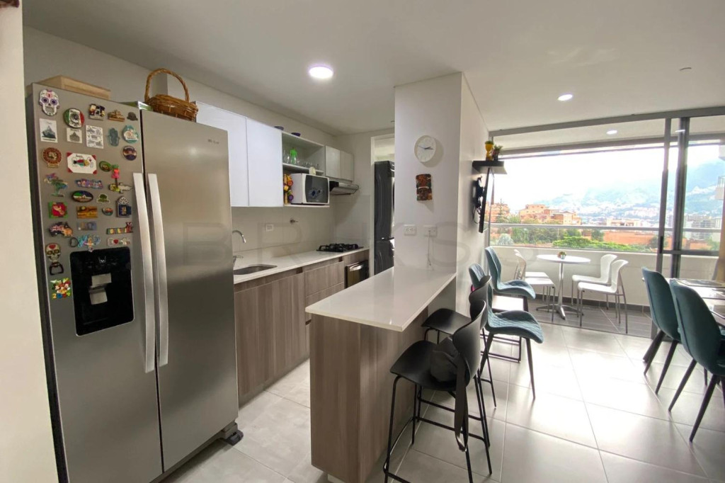 Apartamento en venta en El Esmeraldal, Envigado · foto 4 de 24
