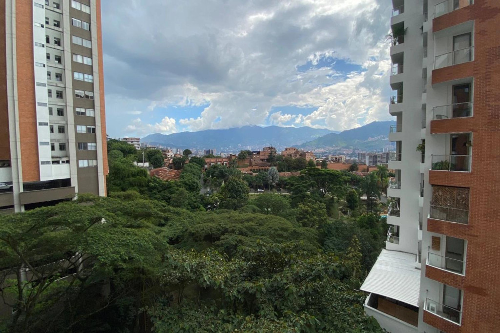 Apartamento en venta en El Esmeraldal, Envigado · foto 12 de 24