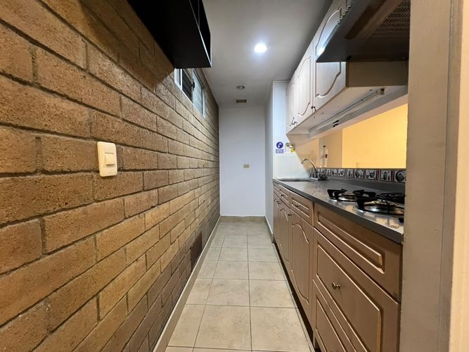 Apartamento de 3 alcobas en venta en El Poblado, Medellín, 80 m² · foto 3 de 14