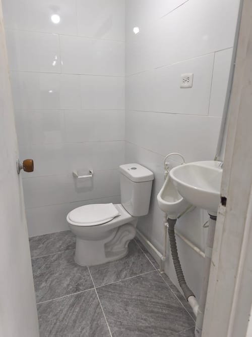 Local en arriendo en La Candelaria, Medellín, 82 m² · foto 8 de 8