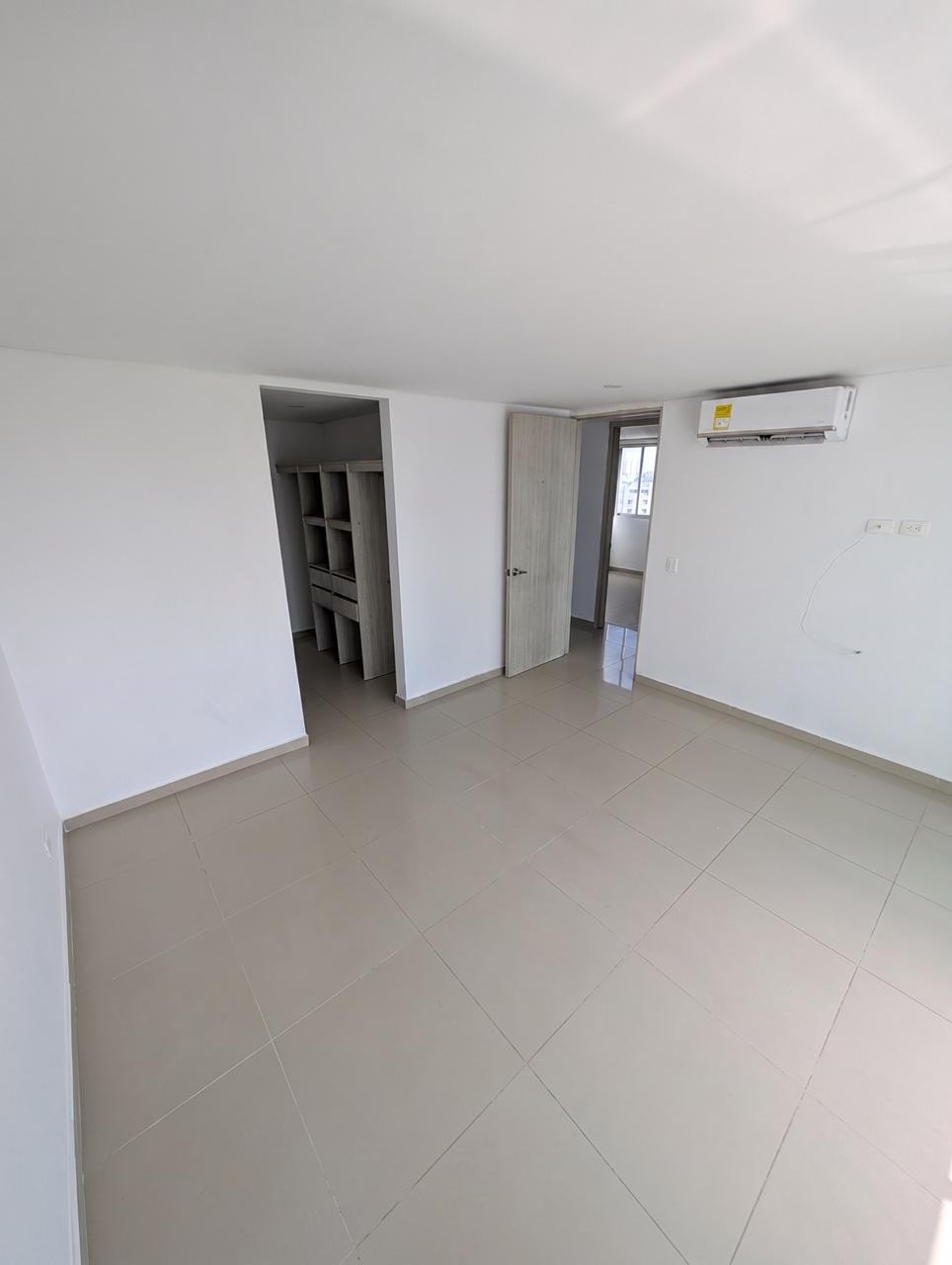 Apartamento en venta en Manga, Cartagena · foto 4 de 7