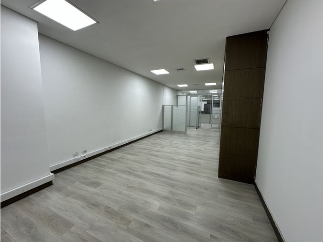 Oficina en arriendo en Ciudad Del Río, Medellín, 53 m² · foto 4 de 11