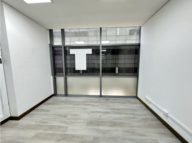 Oficina en arriendo en Ciudad Del Río, Medellín, 53 m² · foto 6 de 11