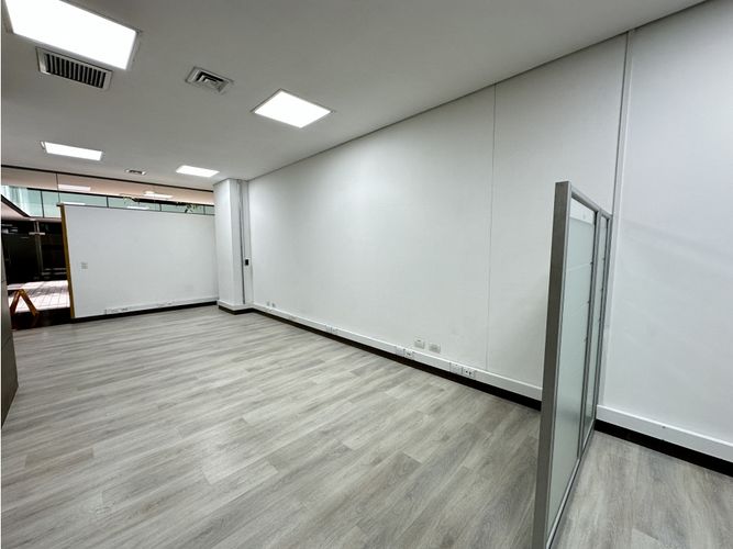 Oficina en arriendo en Ciudad Del Río, Medellín, 53 m² · foto 8 de 11