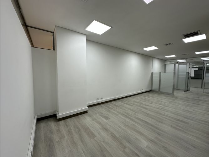 Oficina en arriendo en Ciudad Del Río, Medellín, 53 m² · foto 9 de 11
