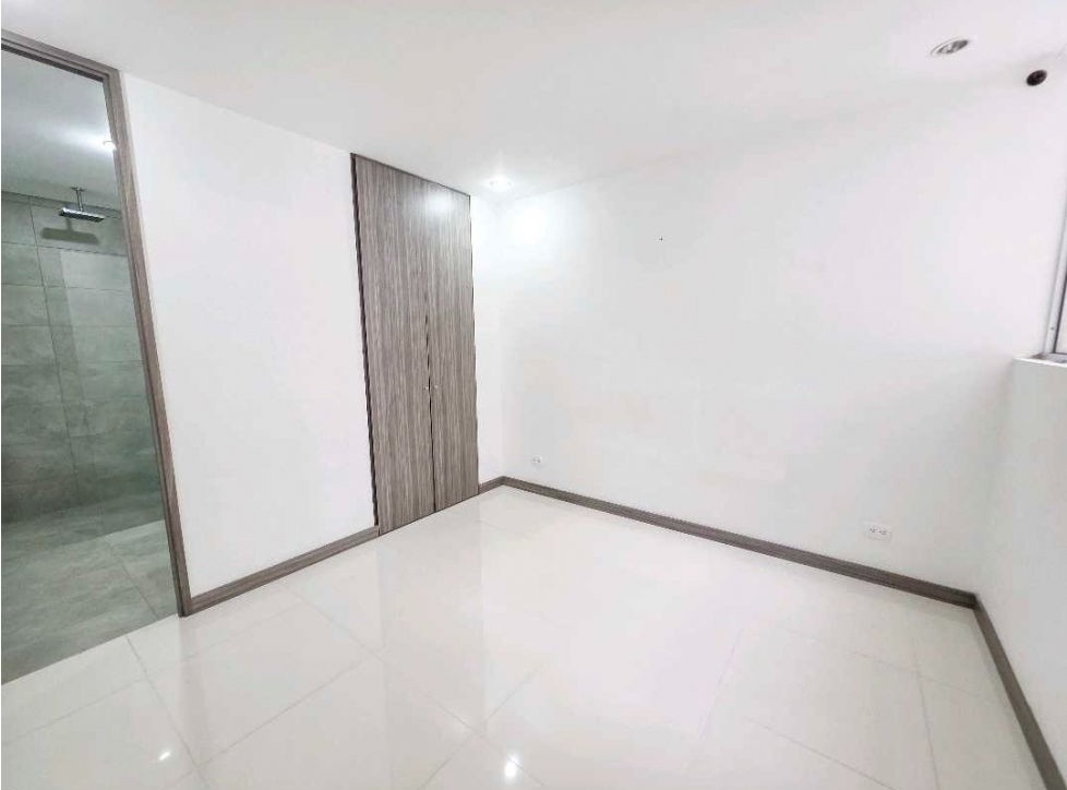 Apartamento en venta en Suramérica, Itagüí · foto 7 de 9