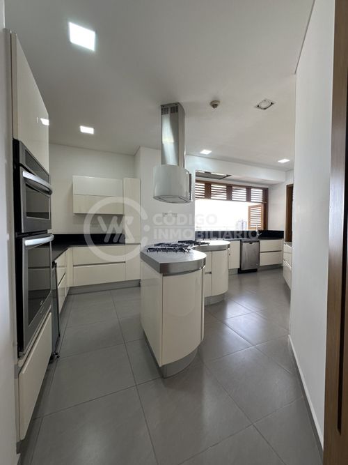 Apartamento de 3 alcobas en venta en Cabecera Del Llano, Bucaramanga, 259 m² · foto 10 de 24