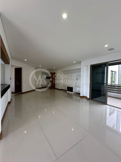 Apartamento de 3 alcobas en venta en Cabecera Del Llano, Bucaramanga, 259 m² · foto 2 de 24