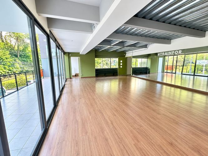 Local en arriendo en El Poblado, Medellín, 374 m² · foto 6 de 20