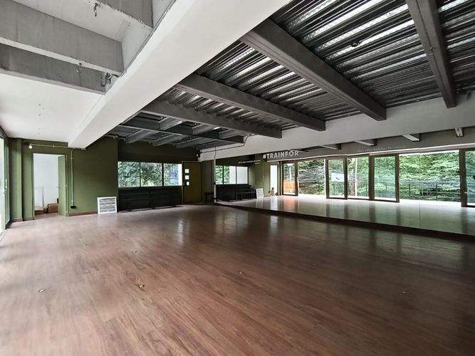 Local en arriendo en El Poblado, Medellín, 374 m² · foto 14 de 20