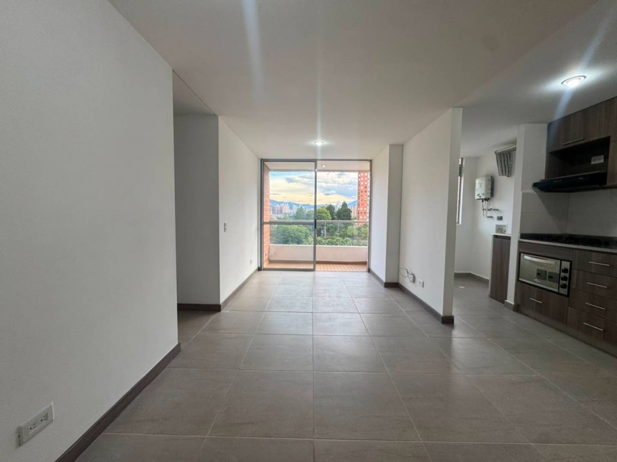 Apartamento en venta en Suramérica, Itagüí · foto 5 de 19
