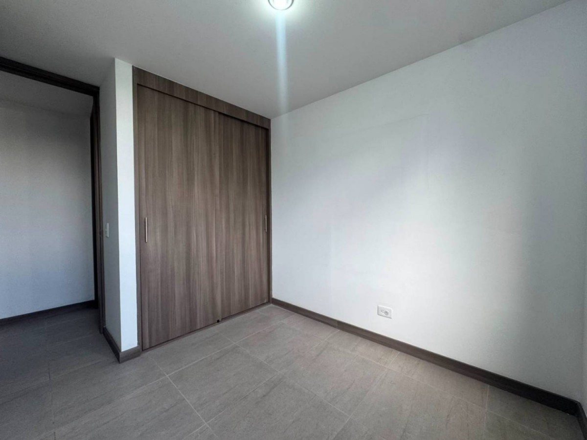 Apartamento en venta en Suramérica, Itagüí · foto 9 de 19