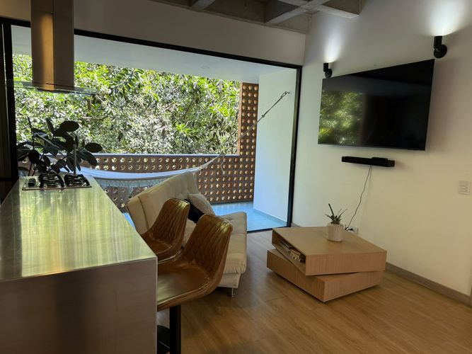 Apartamento en venta en Laureles, Medellín · foto 1 de 24