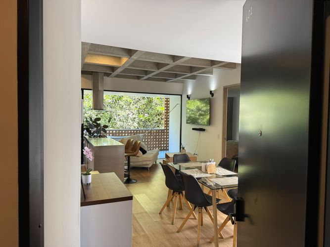 Apartamento en venta en Laureles, Medellín · foto 3 de 24