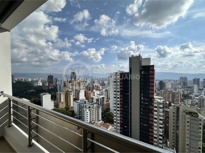 Apartamento de 3 alcobas en venta en Cabecera Del Llano, Bucaramanga, 259 m² · foto 7 de 24