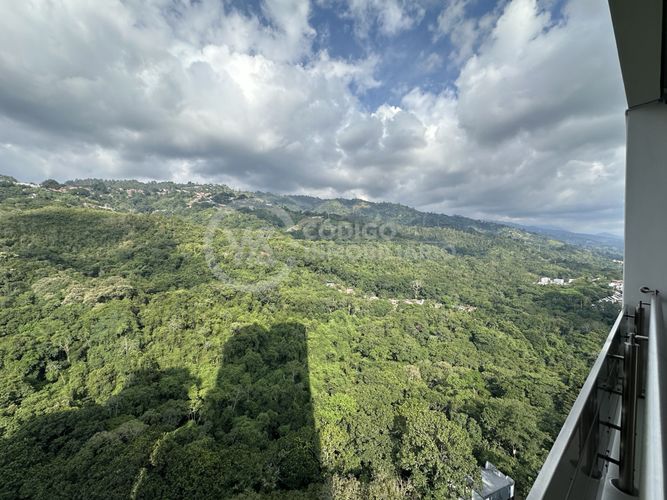 Apartamento de 3 alcobas en venta en Cabecera Del Llano, Bucaramanga, 259 m² · foto 5 de 24