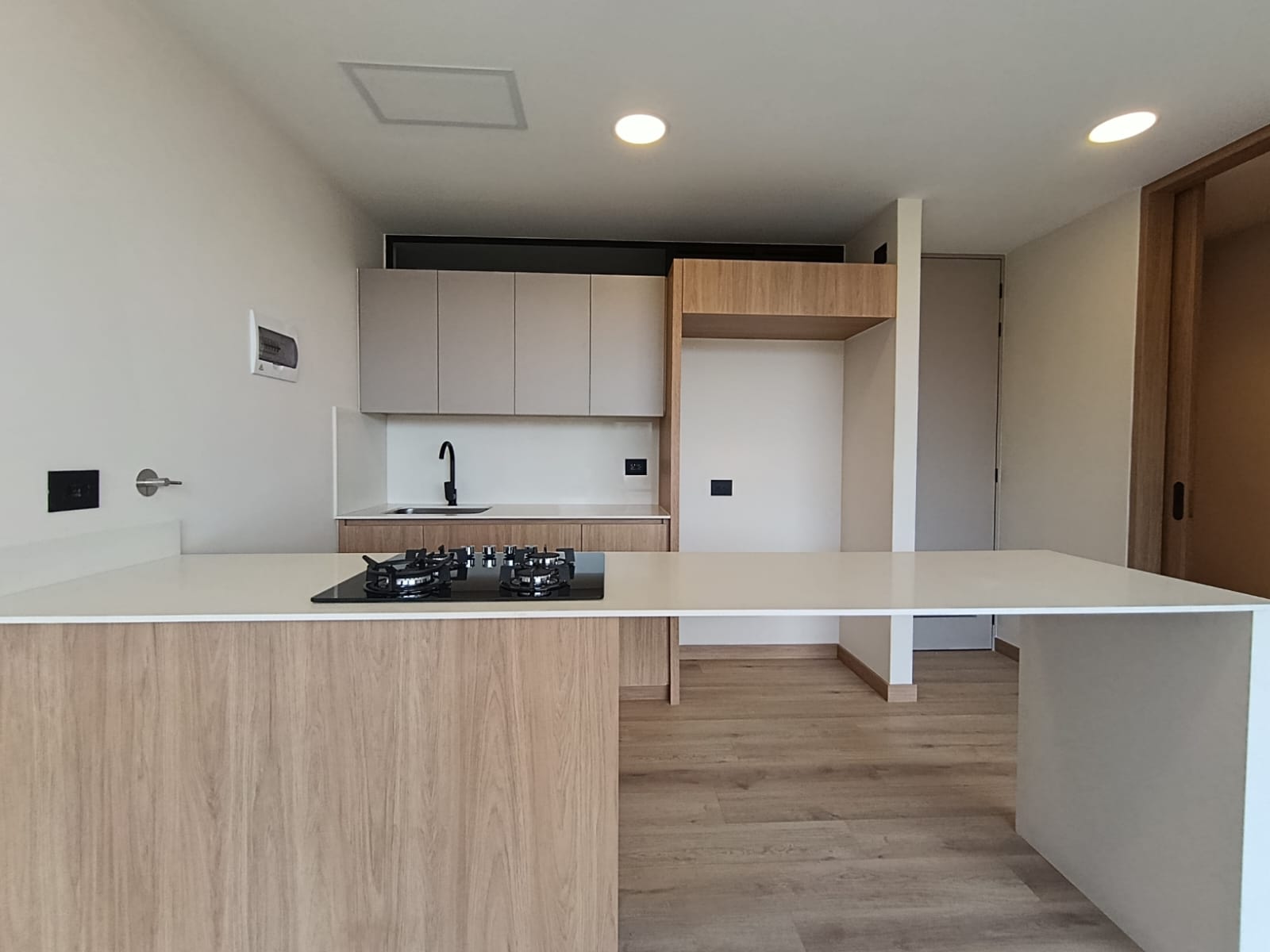 Apartaestudio en arriendo en El Poblado, Medellín · foto 2 de 17