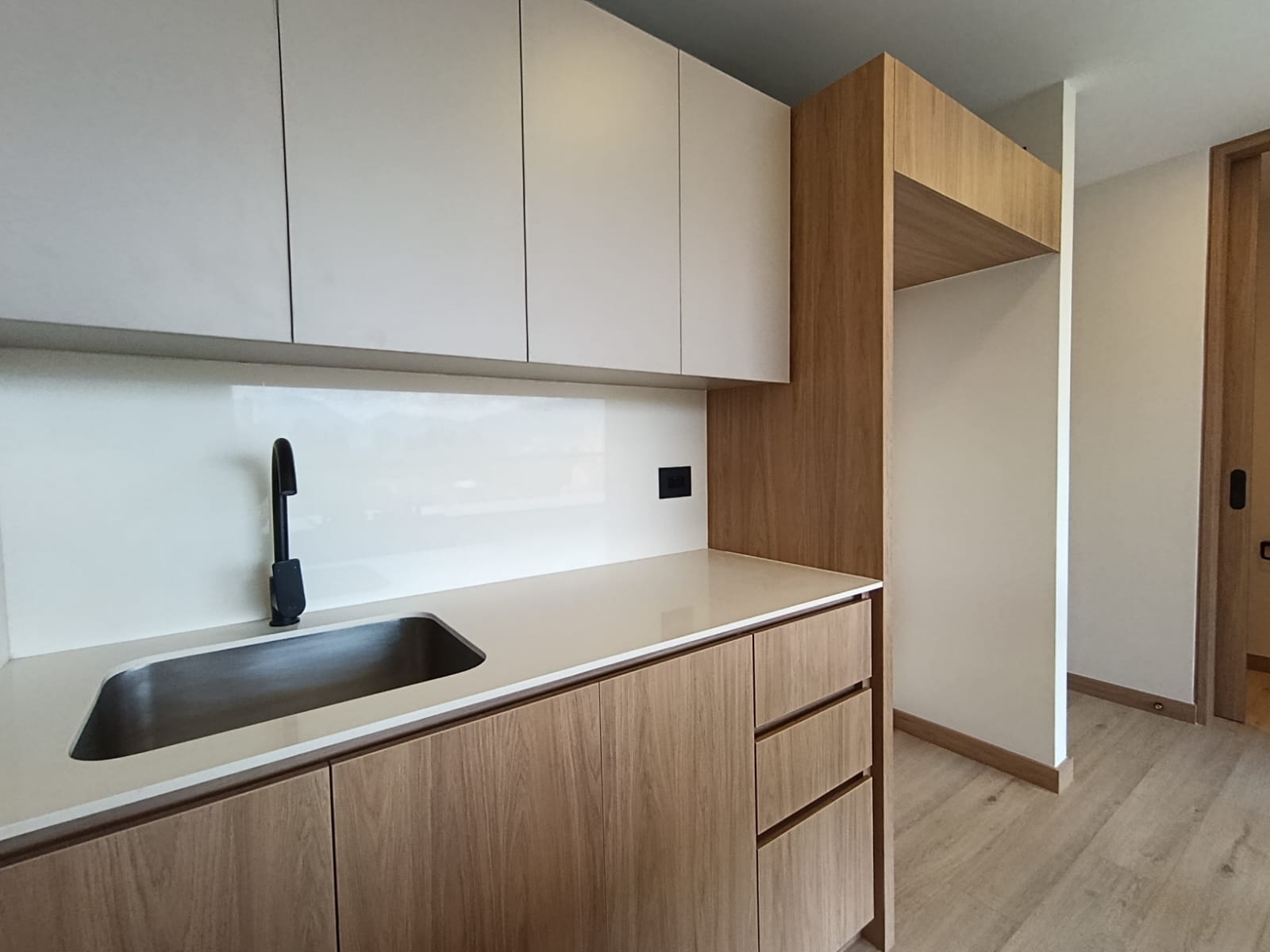 Apartaestudio en arriendo en El Poblado, Medellín · foto 4 de 17