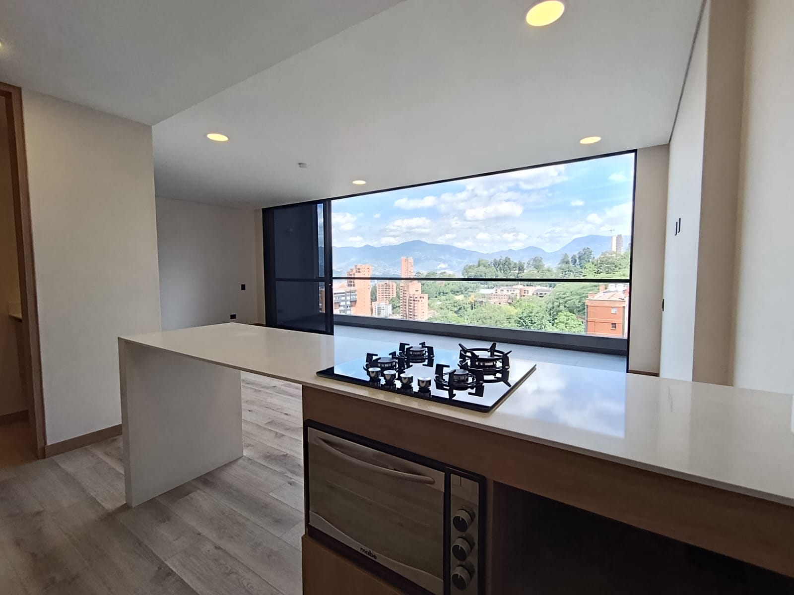 Apartaestudio en arriendo en El Poblado, Medellín · foto 5 de 17