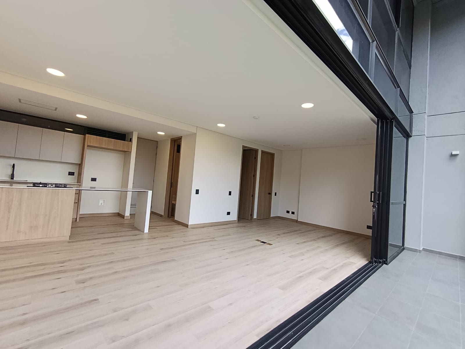 Apartaestudio en arriendo en El Poblado, Medellín · foto 15 de 17