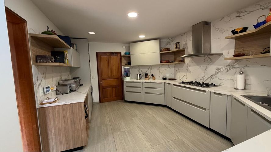 Apartamento de 4 alcobas en venta en Bellavista, Bogotá, 327 m² · foto 13 de 24