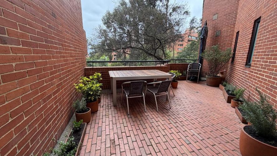Apartamento de 4 alcobas en venta en Bellavista, Bogotá, 327 m² · foto 23 de 24