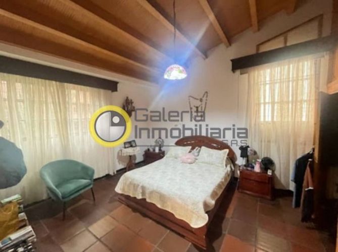 Casa de 7 alcobas en venta en Sotomayor, Bucaramanga, 520 m² · foto 5 de 16